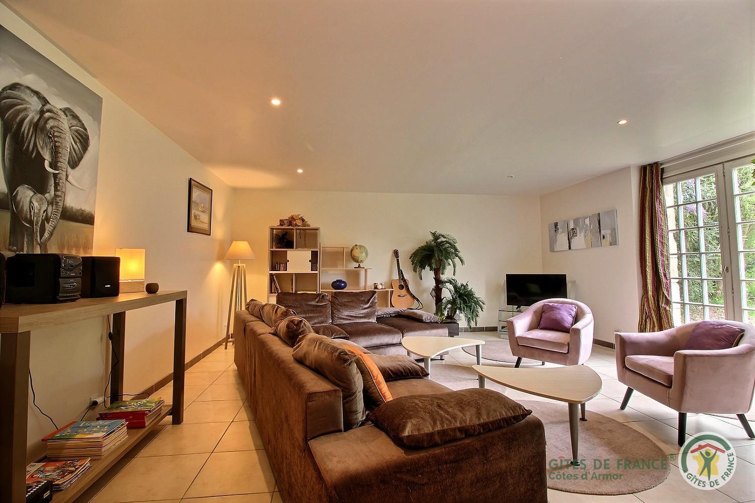 Les Gites De Roz-Maria Quintin Exterior photo